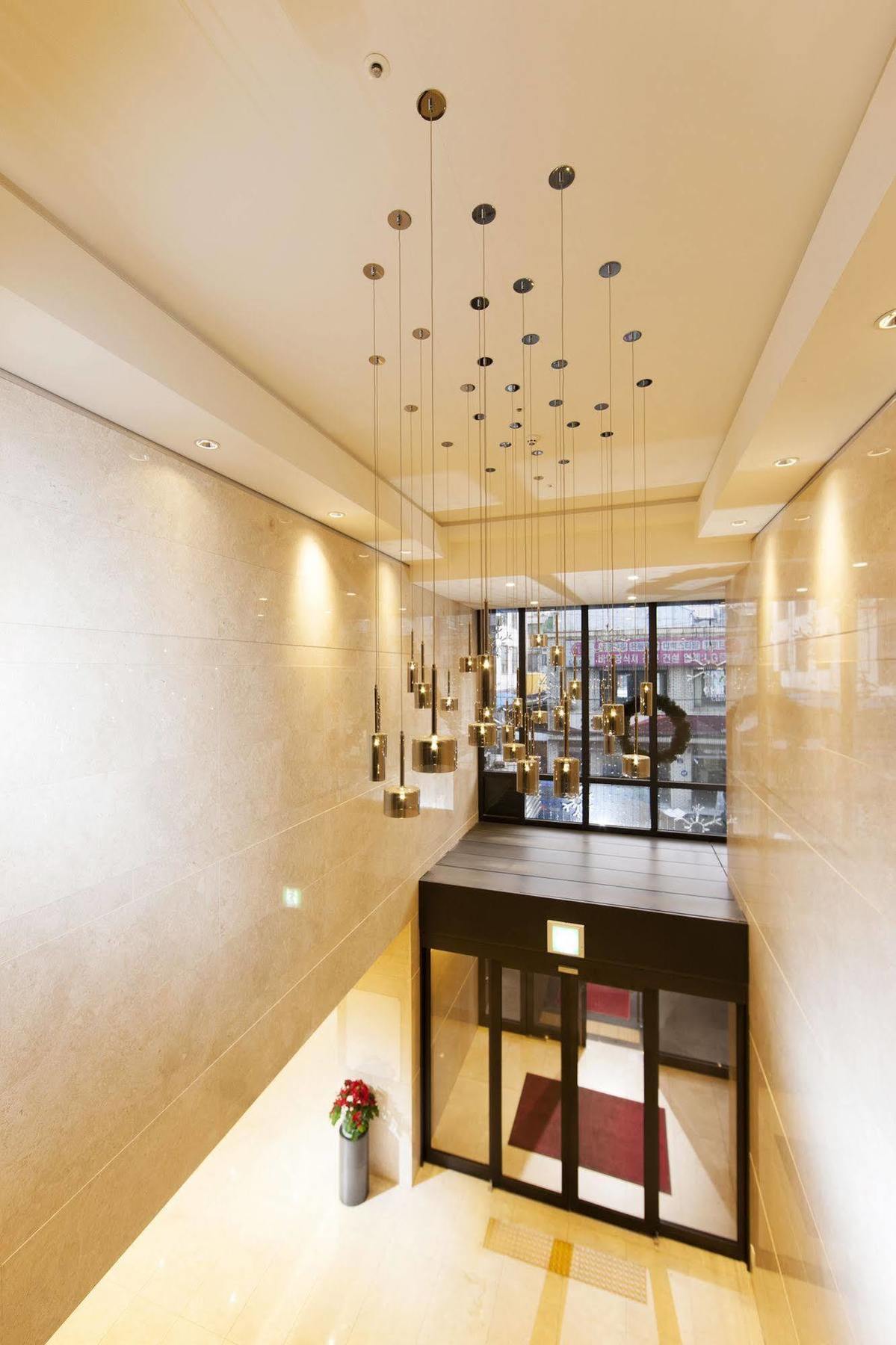 סיאול Staz Hotel Myeongdong 1 מראה חיצוני תמונה